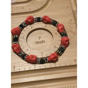 Pink skull make your own bracelets kit includes skulls black beads spacers new